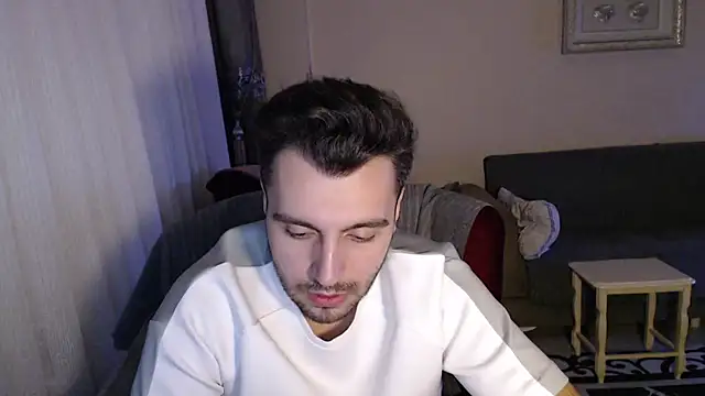 handsomeee04 online show from September 22, 2:28 am