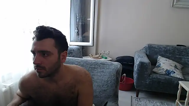 handsomeee04 online show from May 12, 11:27 am