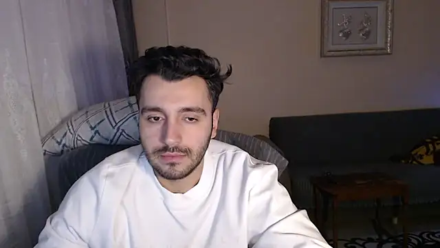 handsomeee04 online show from November 19, 10:10 pm