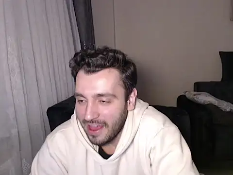 handsomeee04 online show from March 20, 5:58 pm