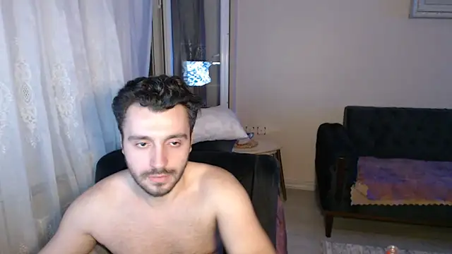 handsomeee04 online show from June 4, 9:19 pm
