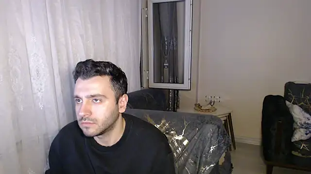 handsomeee04 online show from July 13, 1:27 am