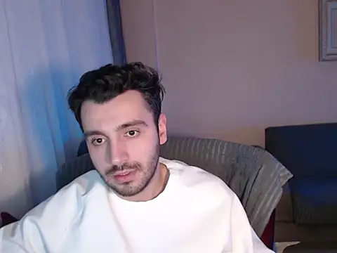 handsomeee04 online show from December 2, 10:22 pm