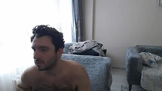 handsomeee04 online show from April 27, 12:03 pm