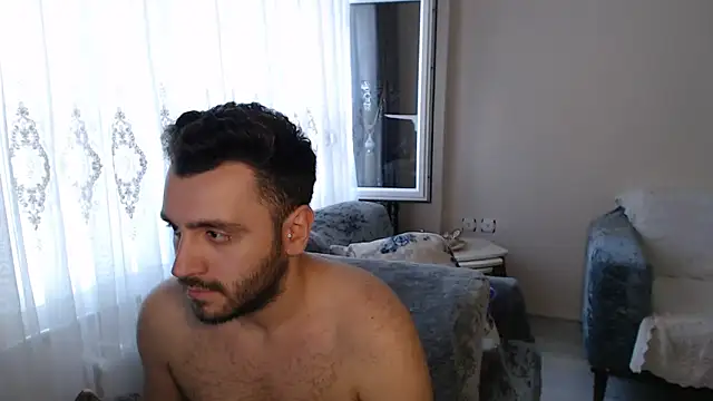handsomeee04 online show from June 23, 3:26 am
