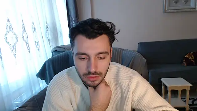 handsomeee04 online show from December 15, 5:57 am