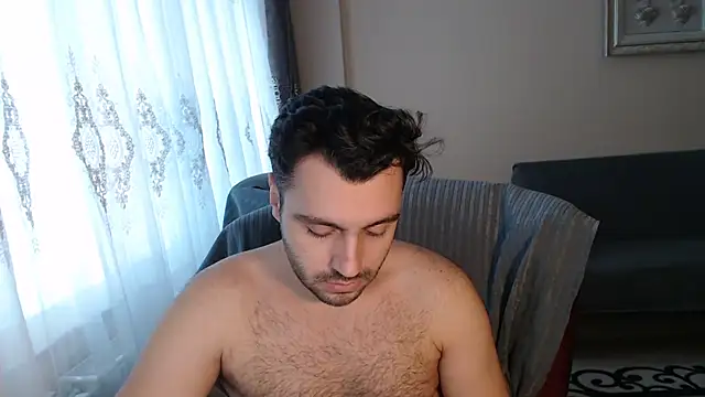 handsomeee04 online show from December 18, 5:56 am