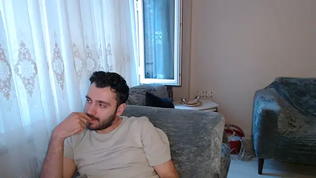 handsomeee04 online show from May 22, 3:15 am