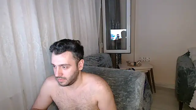 handsomeee04 online show from June 30, 10:10 pm