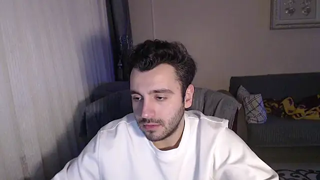 handsomeee04 online show from October 28, 8:30 pm