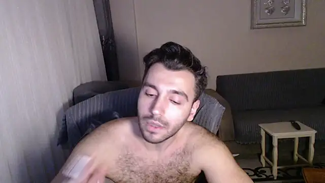 handsomeee04 online show from September 27, 11:55 pm