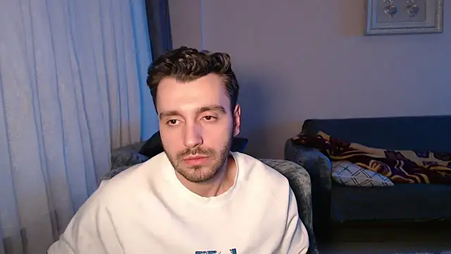 handsomeee04 online show from February 28, 3:39 am