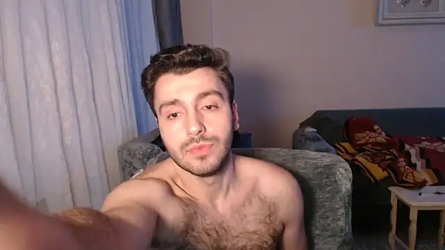 handsomeee04 online show from March 5, 9:43 pm