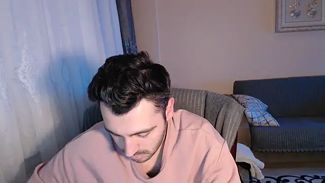 handsomeee04 online show from November 21, 10:53 pm