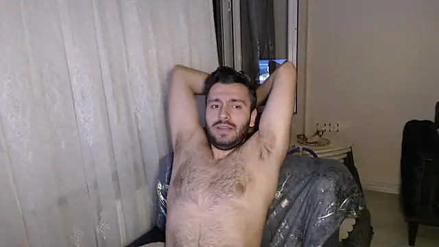 handsomeee04 online show from July 10, 11:05 pm