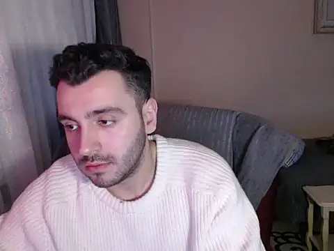 handsomeee04 online show from January 10, 10:38 pm