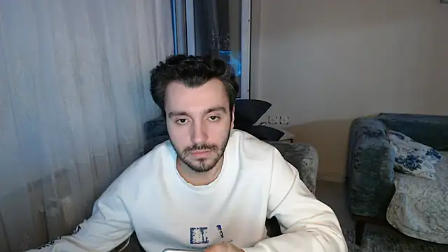 handsomeee04 online show from April 21, 4:57 pm