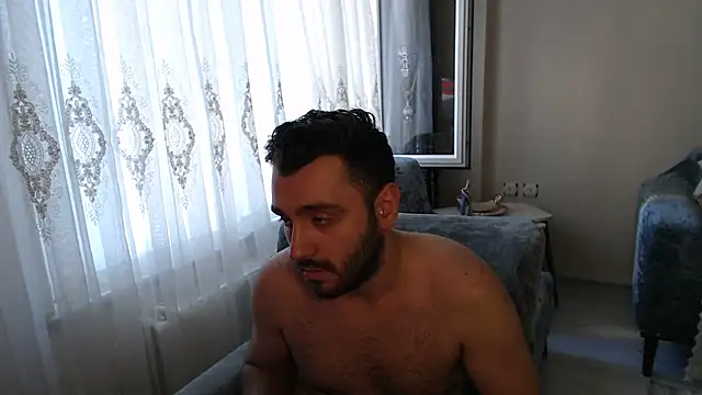 handsomeee04 online show from June 24, 4:27 pm