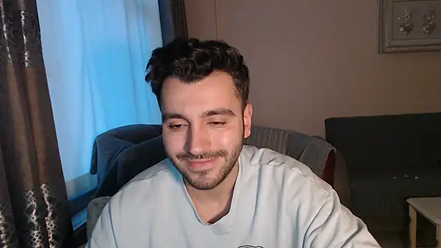 handsomeee04 online show from November 11, 2:45 pm