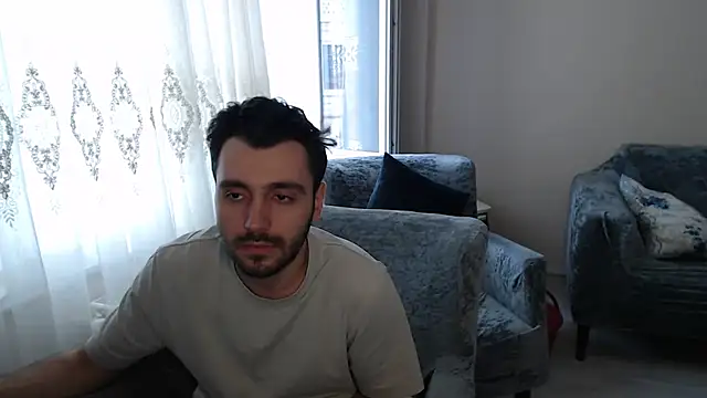 handsomeee04 online show from May 20, 4:09 am