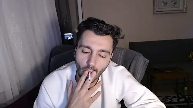 handsomeee04 online show from November 18, 10:45 pm