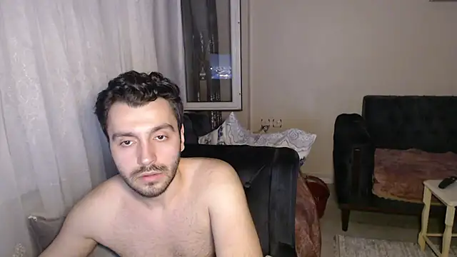handsomeee04 online show from June 2, 8:53 pm