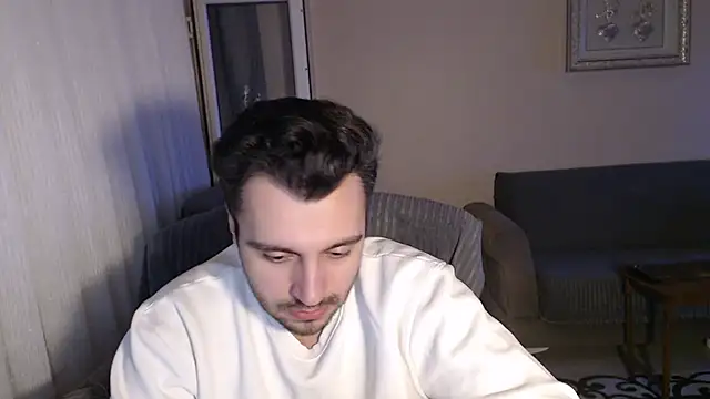 handsomeee04 online show from October 10, 9:59 pm