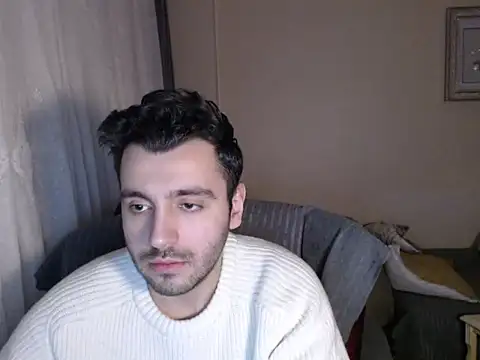 handsomeee04 online show from January 9, 10:49 pm