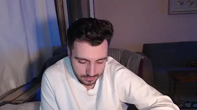 handsomeee04 online show from November 4, 9:07 pm