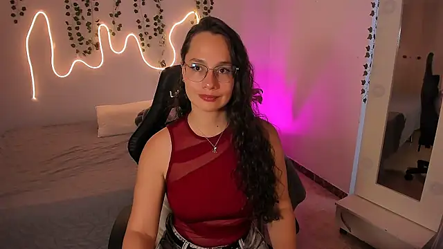 emmaTorres1 online show from November 18, 3:04 pm