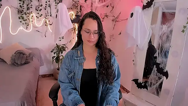 emmaTorres1 online show from October 22, 3:22 pm