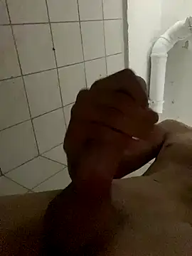 ekskekejejej online show from September 29, 8:14 pm