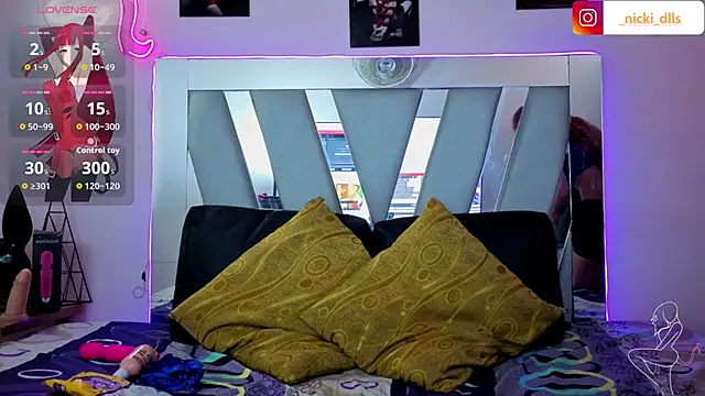 supradoll online show from November 26, 6:19 pm