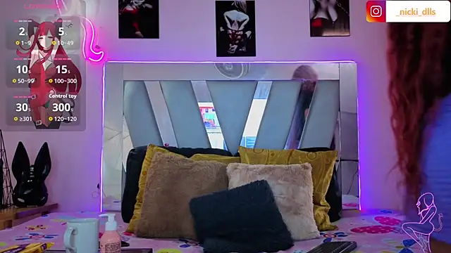 supradoll online show from October 28, 2:38 pm