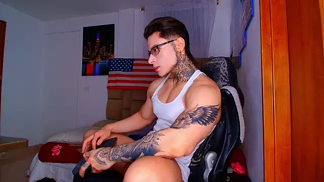 DennisWalkerr online show from July 5, 12:37 am