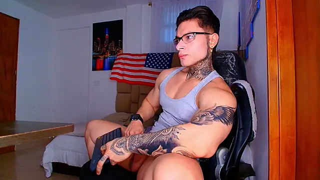 DennisWalkerr online show from February 19, 11:01 pm