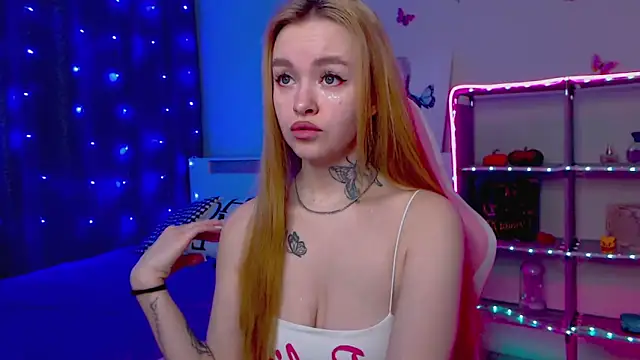 Snapshot of Naughty_Mable chatting on March 15, 12:04 am Naughty Mable online show from March 15, 12:04 am