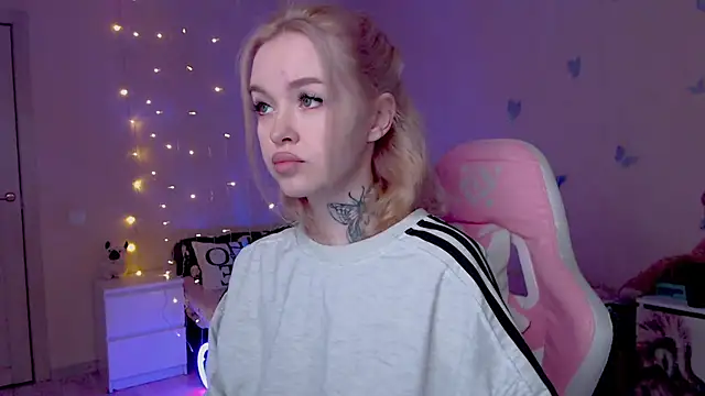 Naughty Mable online show from April 6, 12:50 am