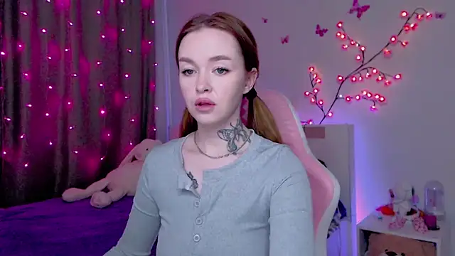 Snapshot of Naughty_Mable chatting on September 22, 1:00 am Naughty Mable online show from September 22, 1:00 am