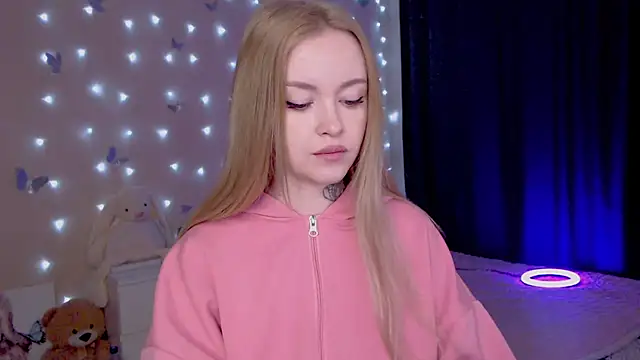 Naughty Mable online show from February 23, 12:01 am