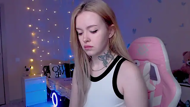 Naughty Mable online show from March 28, 1:06 am