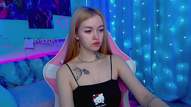Snapshot of Naughty_Mable chatting on February 27, 12:36 am Naughty Mable online show from February 27, 12:36 am