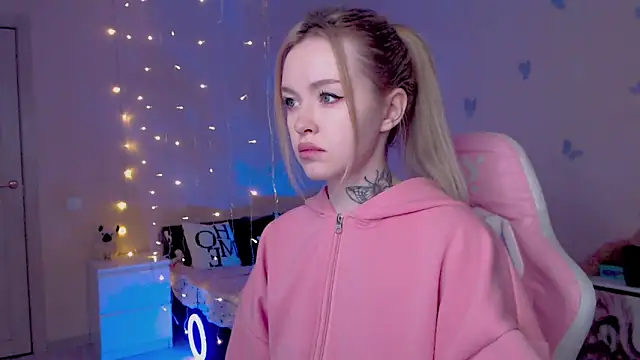 Naughty Mable online show from March 27, 1:14 am