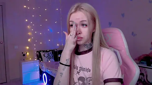 Naughty Mable online show from April 9, 7:14 am