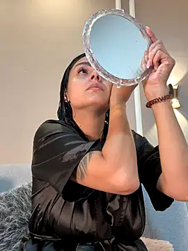 Snapshot of Abril_jones10 chatting on November 30, 9:26 pm Abril jones10 online show from November 30, 9:26 pm