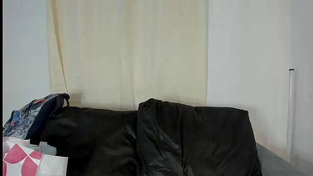 Snapshot of Abril_jones10 chatting on February 26, 1:36 am Abril jones10 online show from February 26, 1:36 am