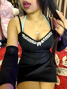 Little  Lia online show from December 5, 2:04 pm