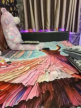 Little  Lia online show from May 1, 6:57 pm
