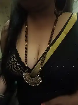 Snapshot of Soniya_444 chatting on June 7, 6:46 pm Soniya 444 online show from June 7, 6:46 pm