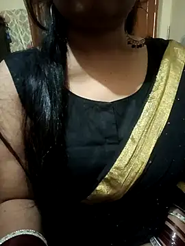 Snapshot of Soniya_444 chatting on May 8, 12:42 pm Soniya 444 online show from May 8, 12:42 pm